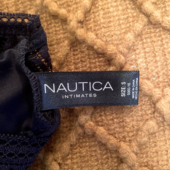 NWOT Nautica Women’s Lacy Bralettes Size Small - Picture 3 of 4
